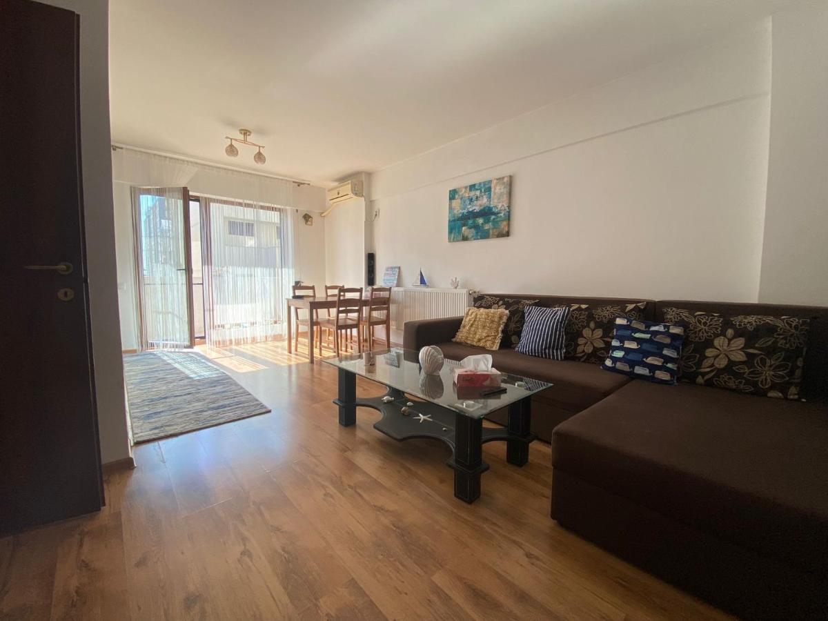 Sea La Vie Apartment Năvodari Екстериор снимка